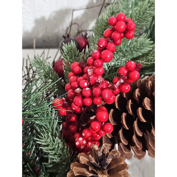 Traditional Christmas Wreath Artificial Ralph Lauren Front Door Pinecone Berries - Picture 14 of 15
